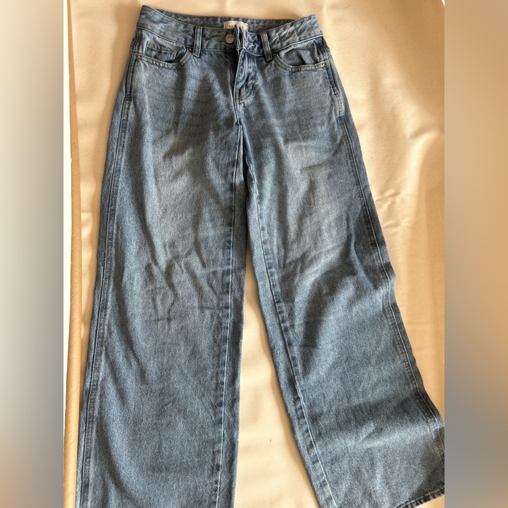 PacSun Women's Relaxed Fit Blue Jeans